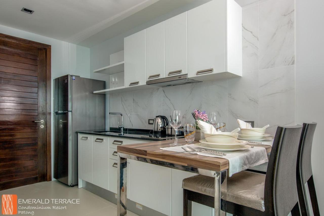 Emerald Terrace Condo Phuket Patong Exterior foto