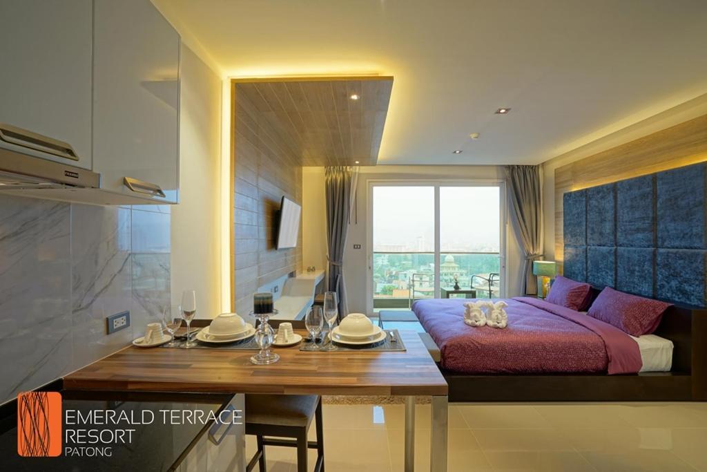 Emerald Terrace Condo Phuket Patong Exterior foto